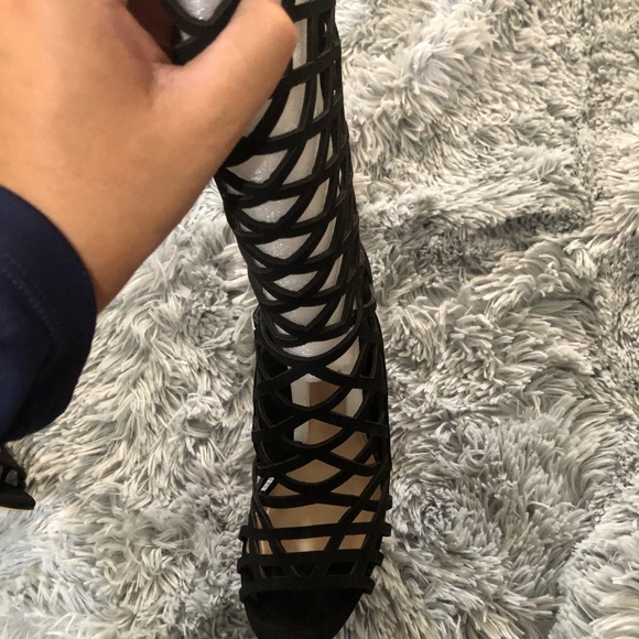 Brand new Vince Camuto sexy heels over the knees - Picture 9 of 11